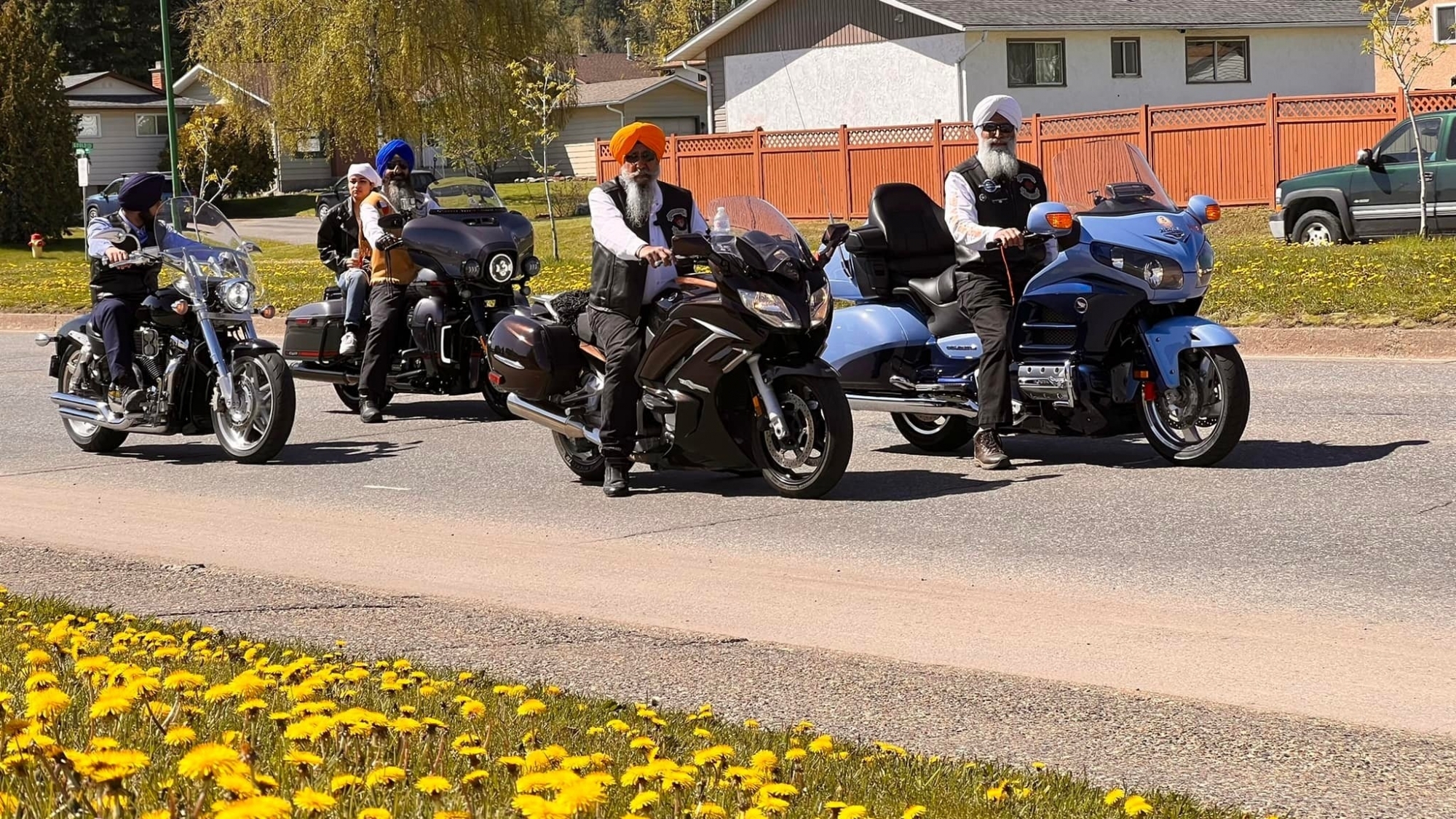  Bill To Allow Sikhs To Ride Without Bike Helmets In California-TeluguStop.com