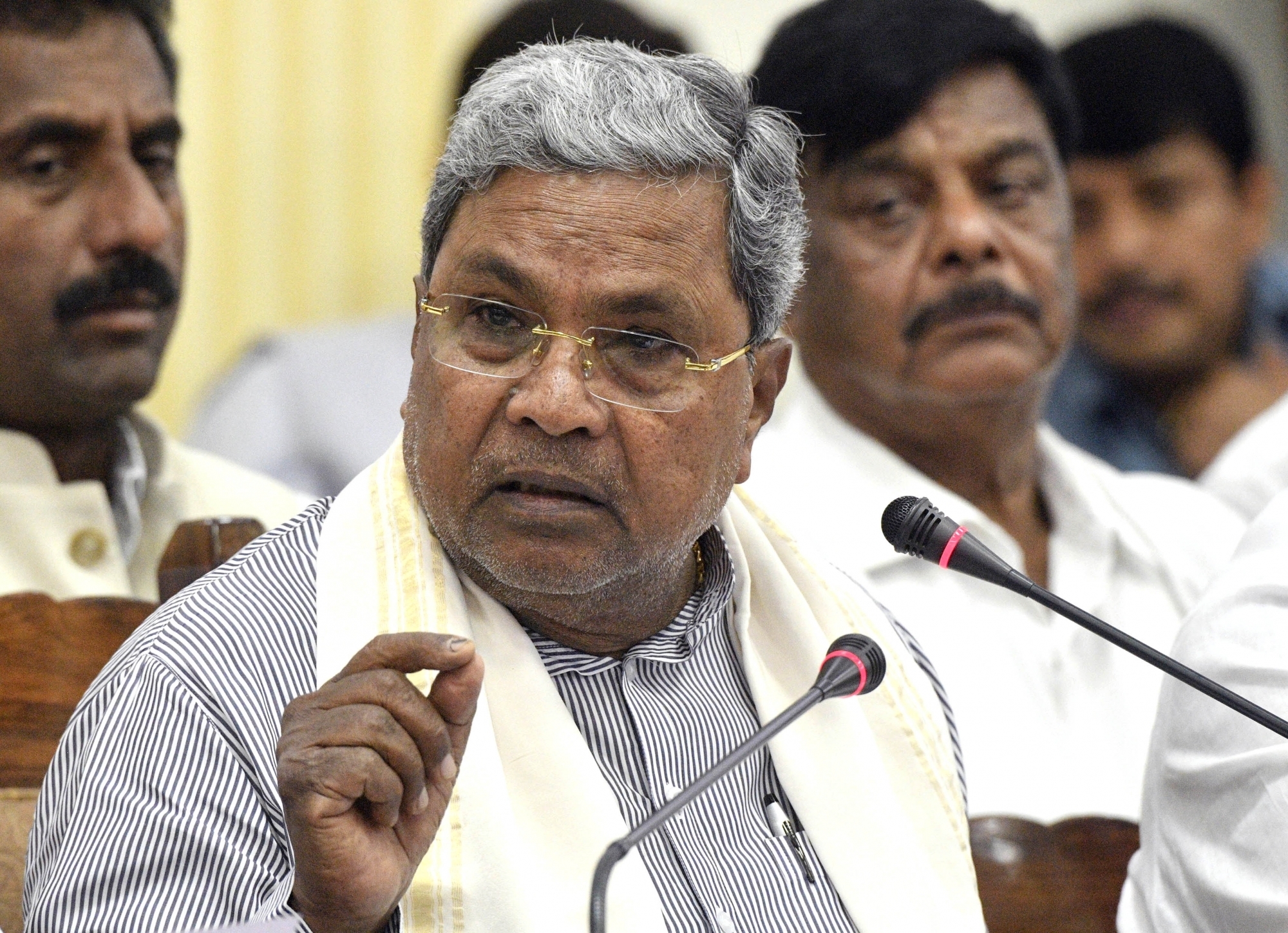  Bjp Playing Politics On Foodgrains For Poor, Says Cm Siddaramaiah-TeluguStop.com