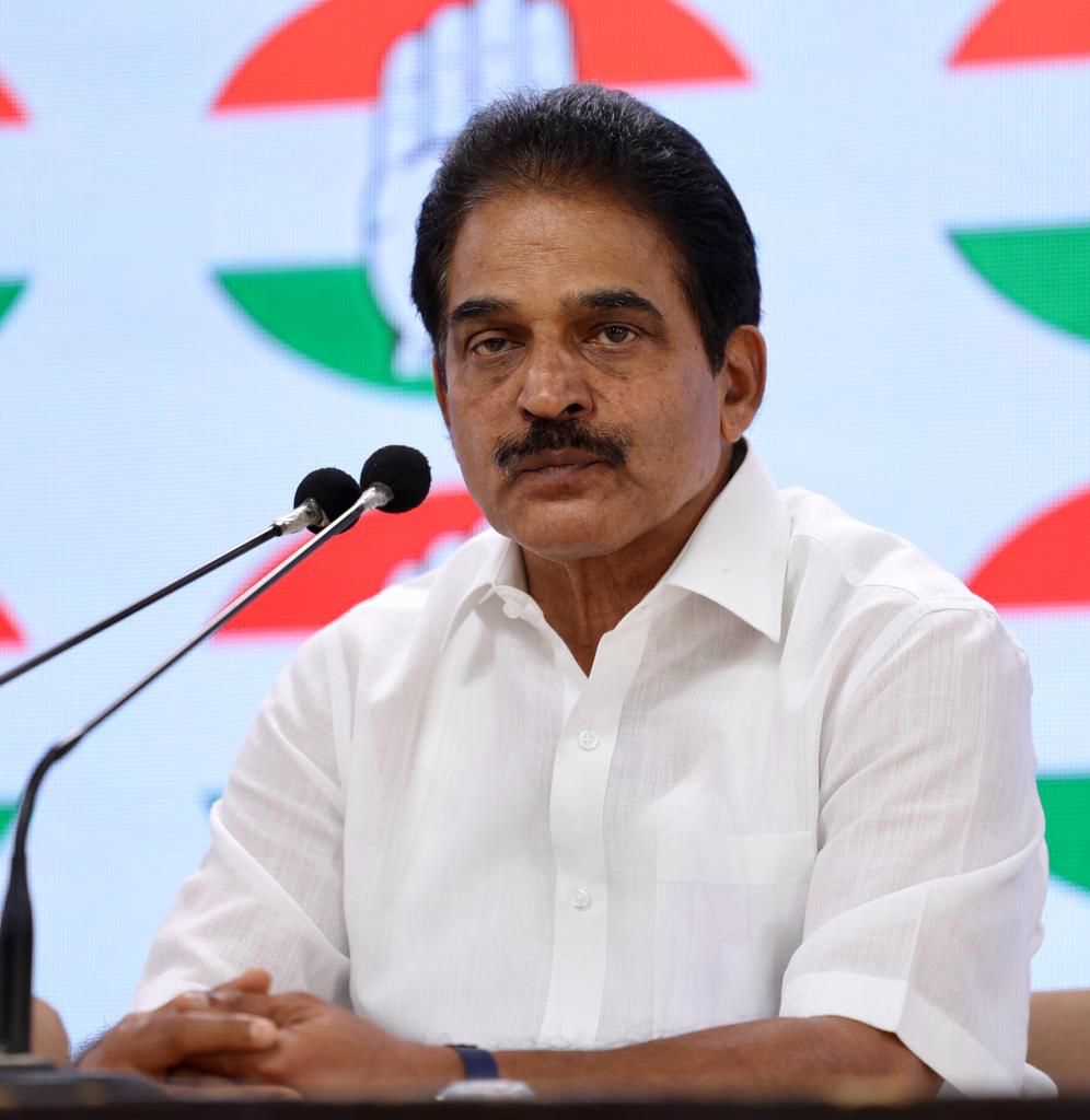  Breach Of Privacy: Venugopal Hits Back At Mos Chandrasekhar-TeluguStop.com