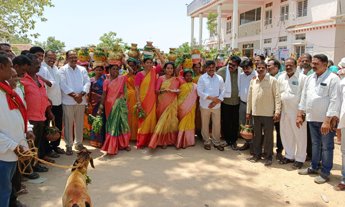  Brs District President Thota Agaiah Participated In Dashabdi Utsav, Brs , Thota-TeluguStop.com