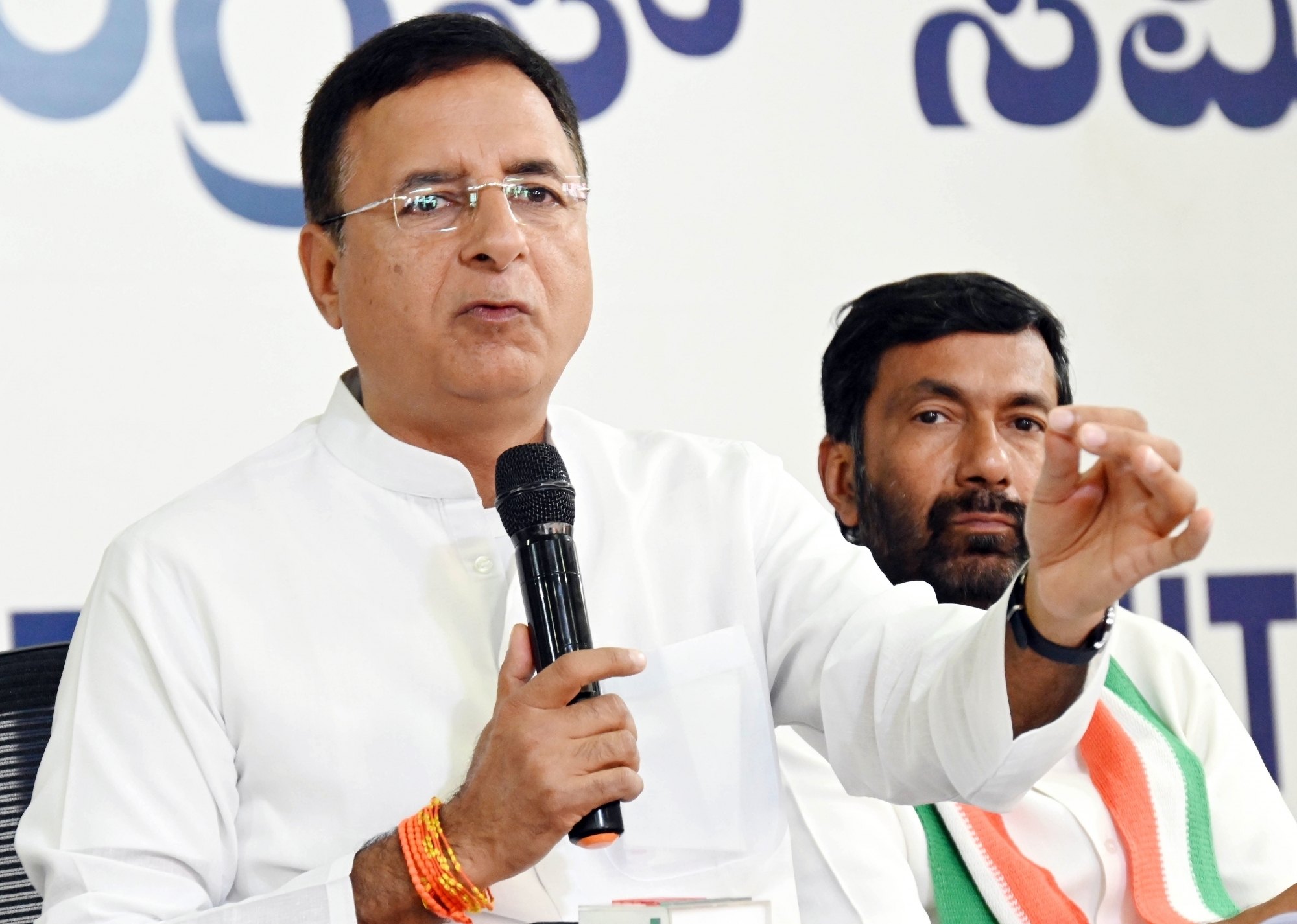  Cong Slams Pm Over Manipur Situation-TeluguStop.com