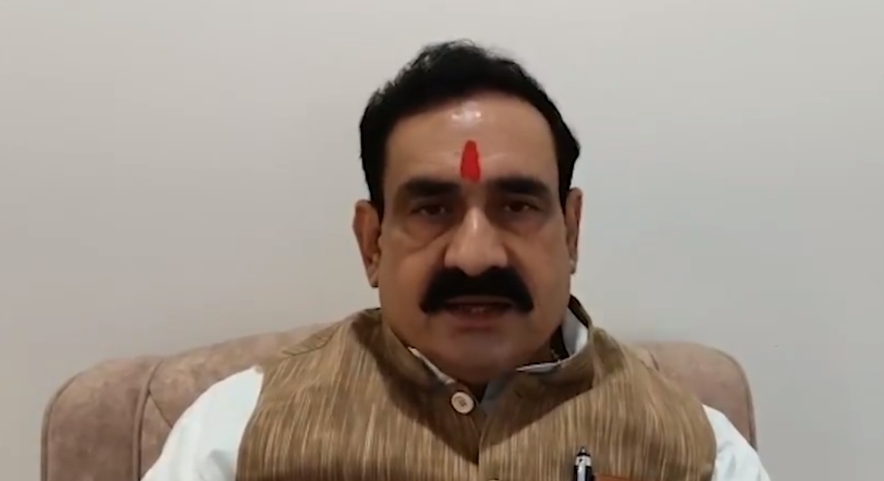  Congress Facing Shortage Of Candidates In Mp Polls, Claims Narottam Mishra-TeluguStop.com