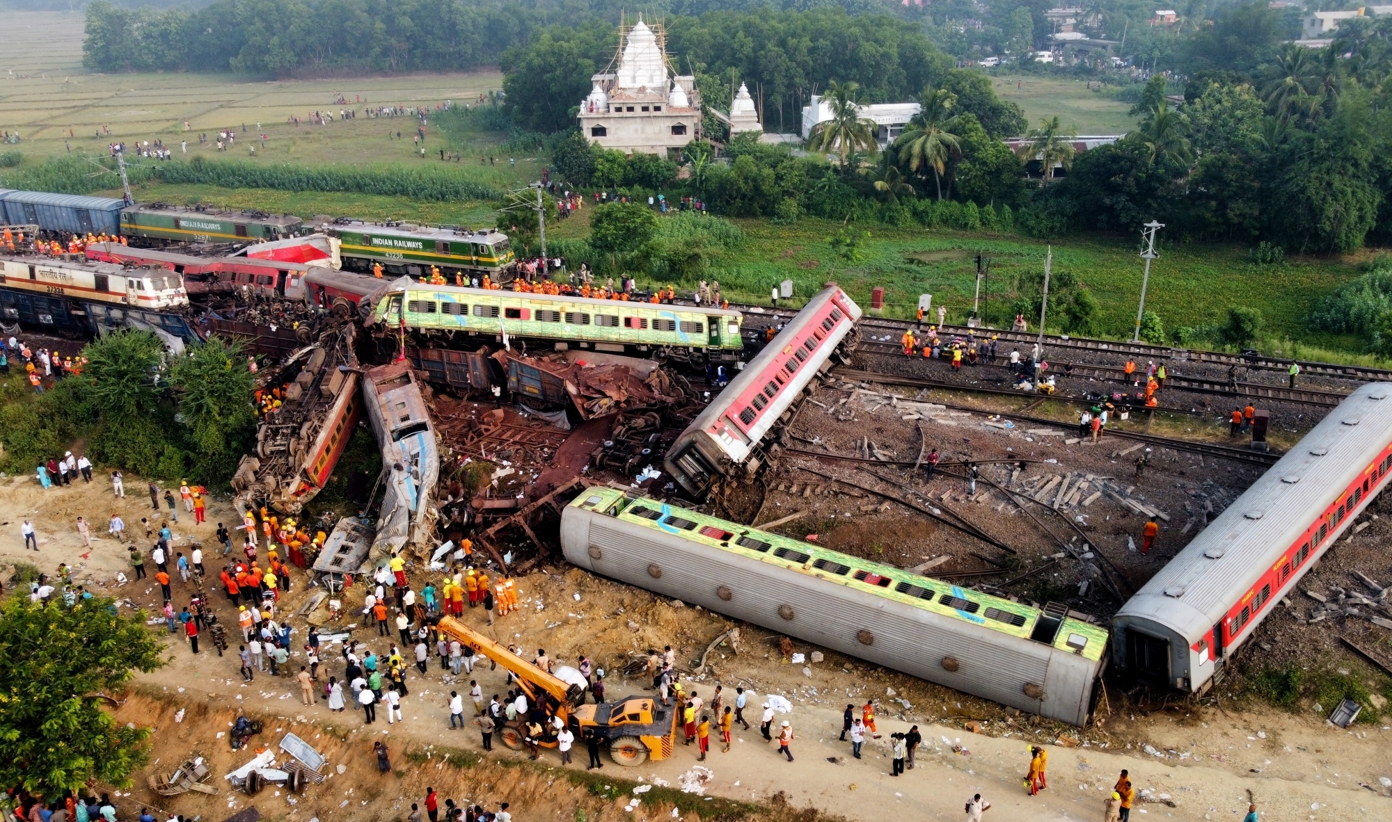  Coromandel Express Would Have Derailed Even If It Had Not Collided With Goods Tr-TeluguStop.com