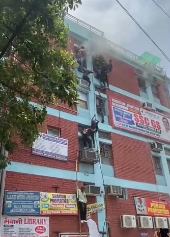  Delhi Hc Takes Suo Motu Cognisance Of Mukherjee Nagar Fire Incident-TeluguStop.com