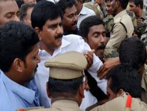  Arrest Of Tdp Leaders Going On Polavaram Tour-TeluguStop.com