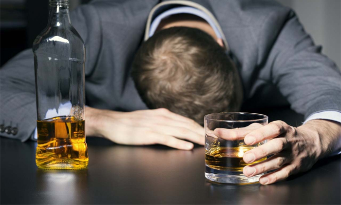  Drinking Too Much Alcohol Can Kill You Details, Alcohol, Alcohol Drinks, Drinkin-TeluguStop.com