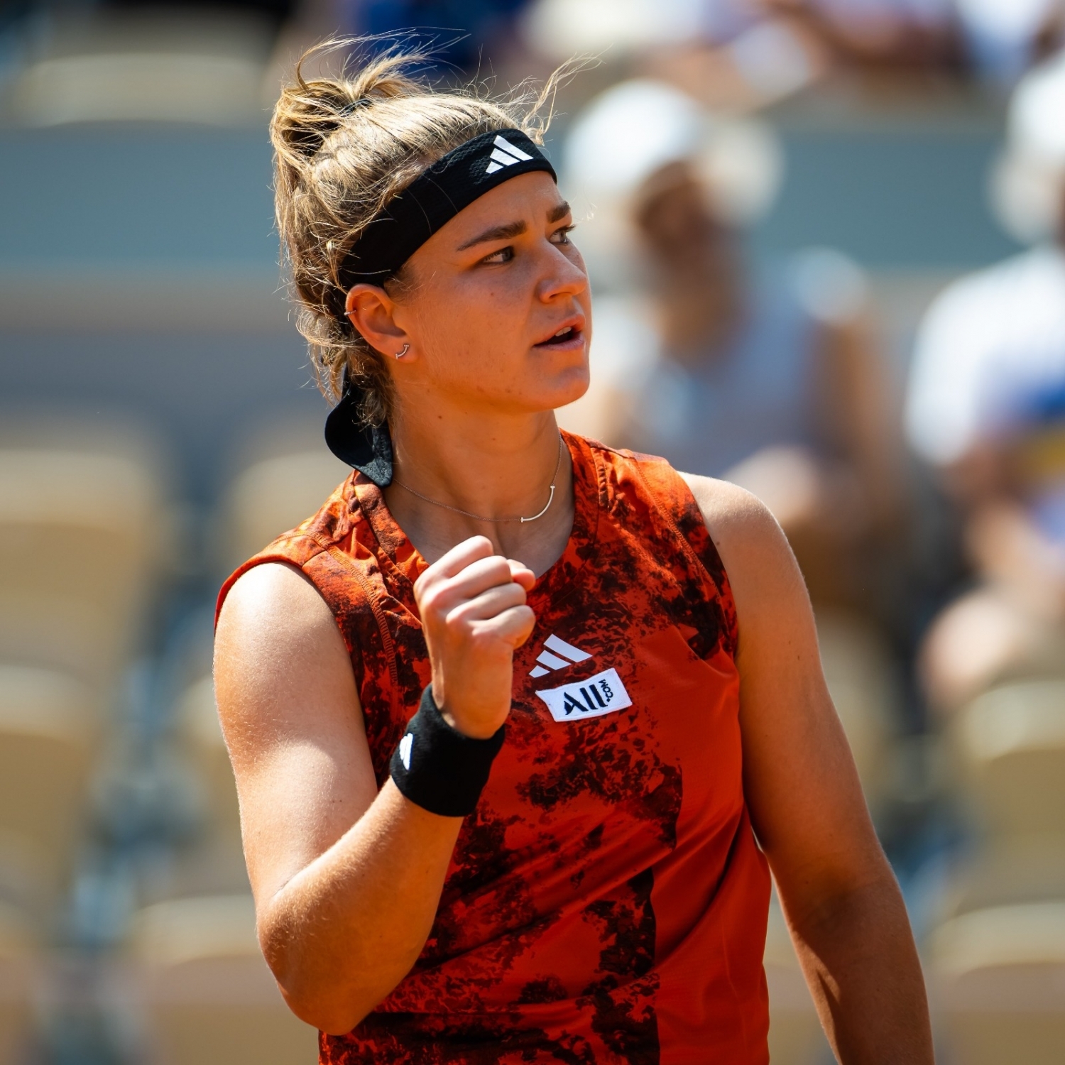  French Open: Muchova Topples Sabalenka, Makes First Grand Slam Final-TeluguStop.com