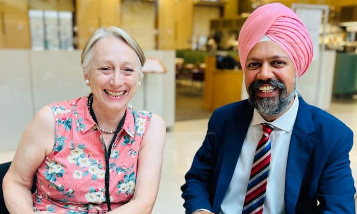  Indian Origin British Mp Tanmanjeet Singh Dhesi Bats For Air Connectivity Betwee-TeluguStop.com