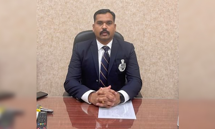  Ips Officer Umesh Ganpat Success Story Details, Ips Officer Umesh Ganpat, Ips Of-TeluguStop.com