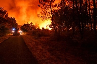 Israel's Firefighters Put Out 220 Fires Amid Extreme Heatwave Israel's Firefighters Put Out 220 Fires Amid Extreme Heatwave-TeluguStop.com