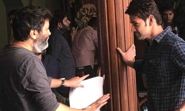 Raviteja Maheshu Babu Prabhas Movies Relase 2024 Sankranthi Festival Raviteja Maheshu Babu Prabhas Movies Relase 2024 Sankranthi Festival-TeluguStop.com