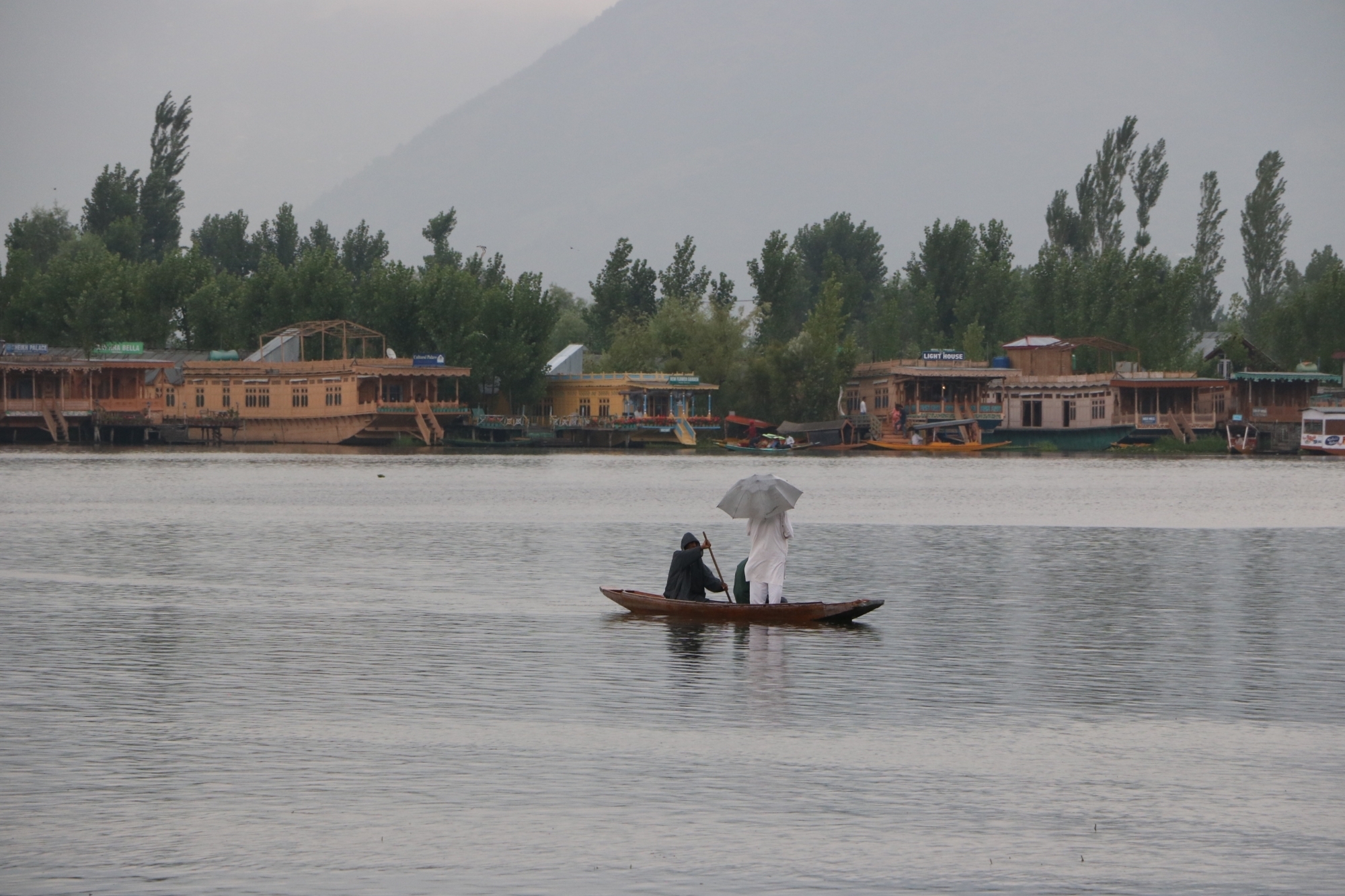  Mainly Dry Weather With Evening Shower Likely In J&k-TeluguStop.com