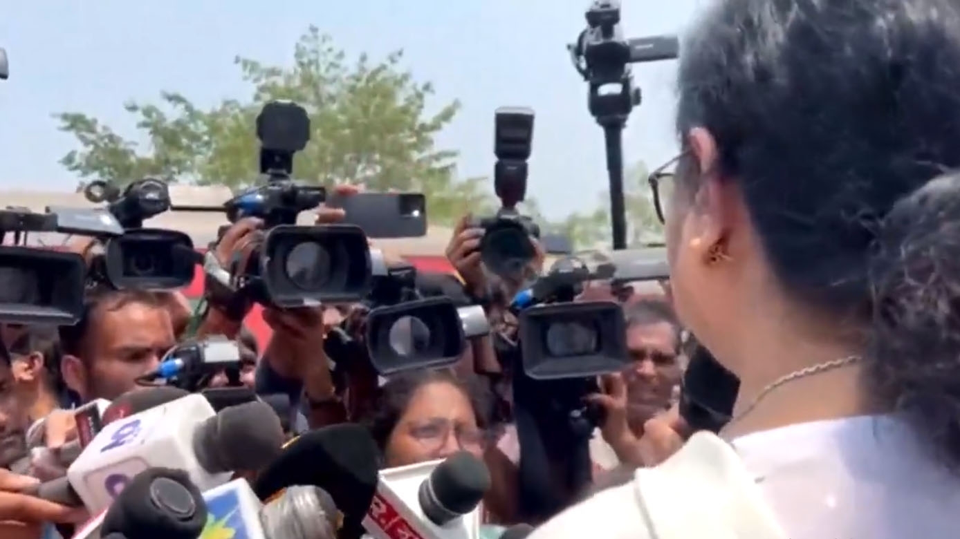  Mamata Banerjee Demands Proper Probe Into Cause Of Odisha Train Accident-TeluguStop.com