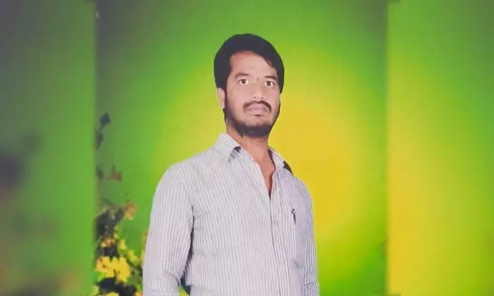  Man Kidnapped For 16 Crores Hawala Money In Nagar Kurnool Details, Man Kidnapped-TeluguStop.com