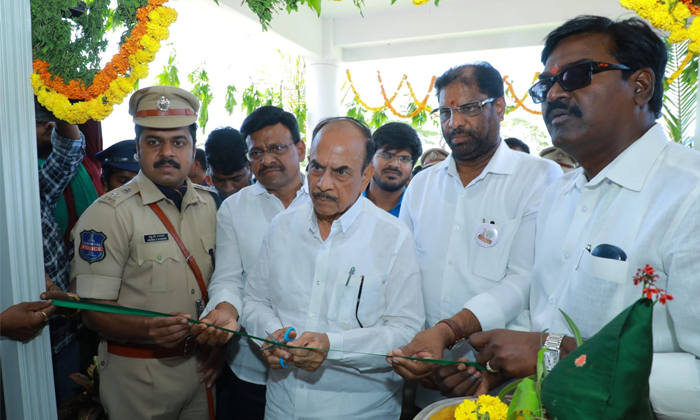  Ministers Mahmood Ali Puvvada Ajay Kumar Inagurated Tahasildar Police Station, M-TeluguStop.com