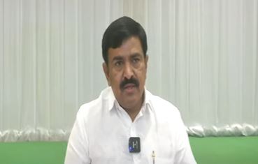 Pawan Is A Political Adulterer.. Mla Dwarampudi-TeluguStop.com