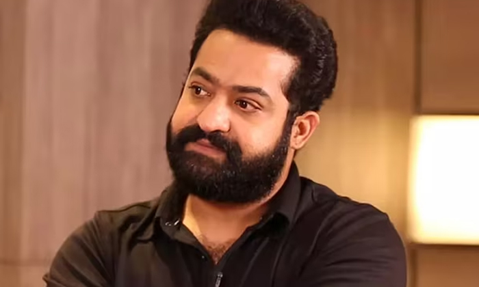  Most Controversial Person Shocking Post On Ntr He Have Secret Affair Fans Attac-TeluguStop.com