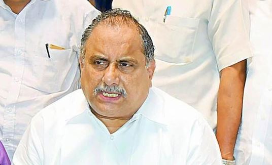  Will Pawan Contest From Kakinada?: Mudragada-TeluguStop.com