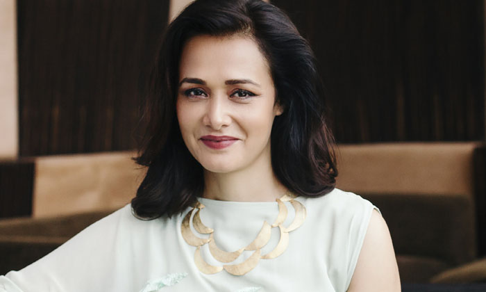  Amala Akkineni Says Interesting Words About Naga Chaitanya Viral Now-TeluguStop.com