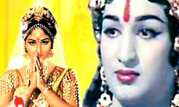 Telugu Jayapradha, Kriti Sanon, Nayantara, Playedsita, Tollywood-Movie