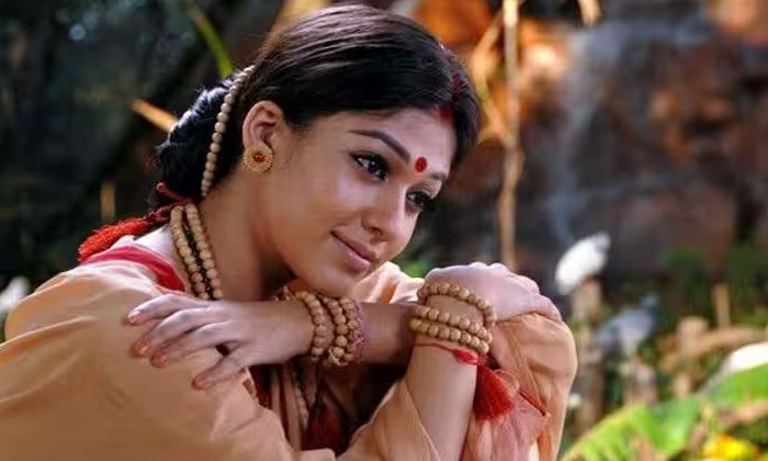  Nayantara To Kriti Sanon Who Played Sita On Big Screen-TeluguStop.com