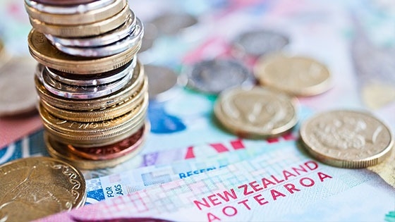  New Zealand Slips Into Recession-TeluguStop.com