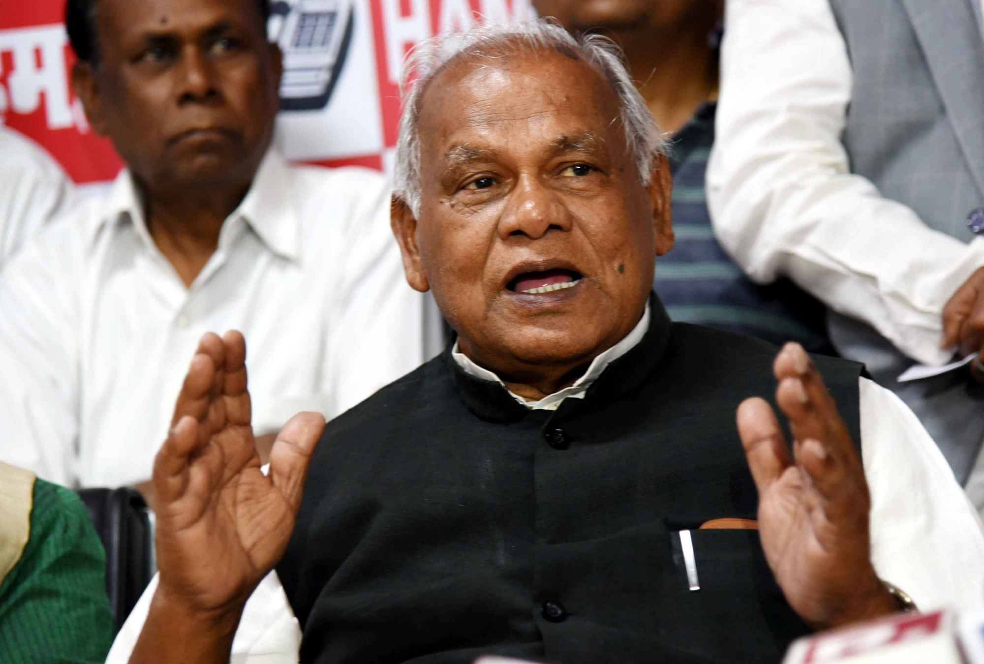  Nitish Govt Working Against Common People's Interest, Alleges Manjhi-TeluguStop.com