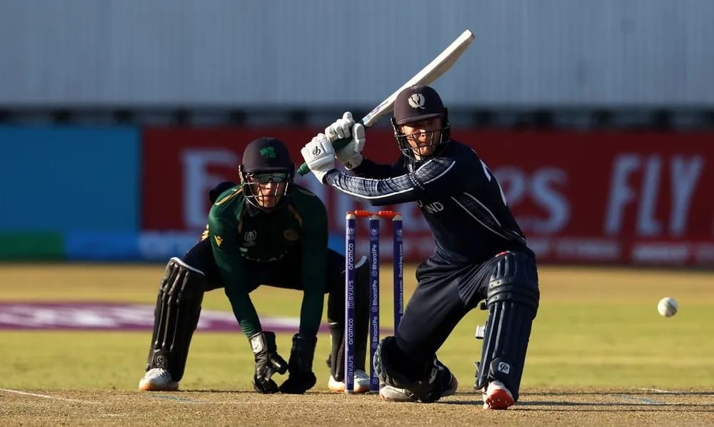  Odi World Cup Qualifiers: Leask Leads Scotland To Thrilling One-wicket Win Over-TeluguStop.com