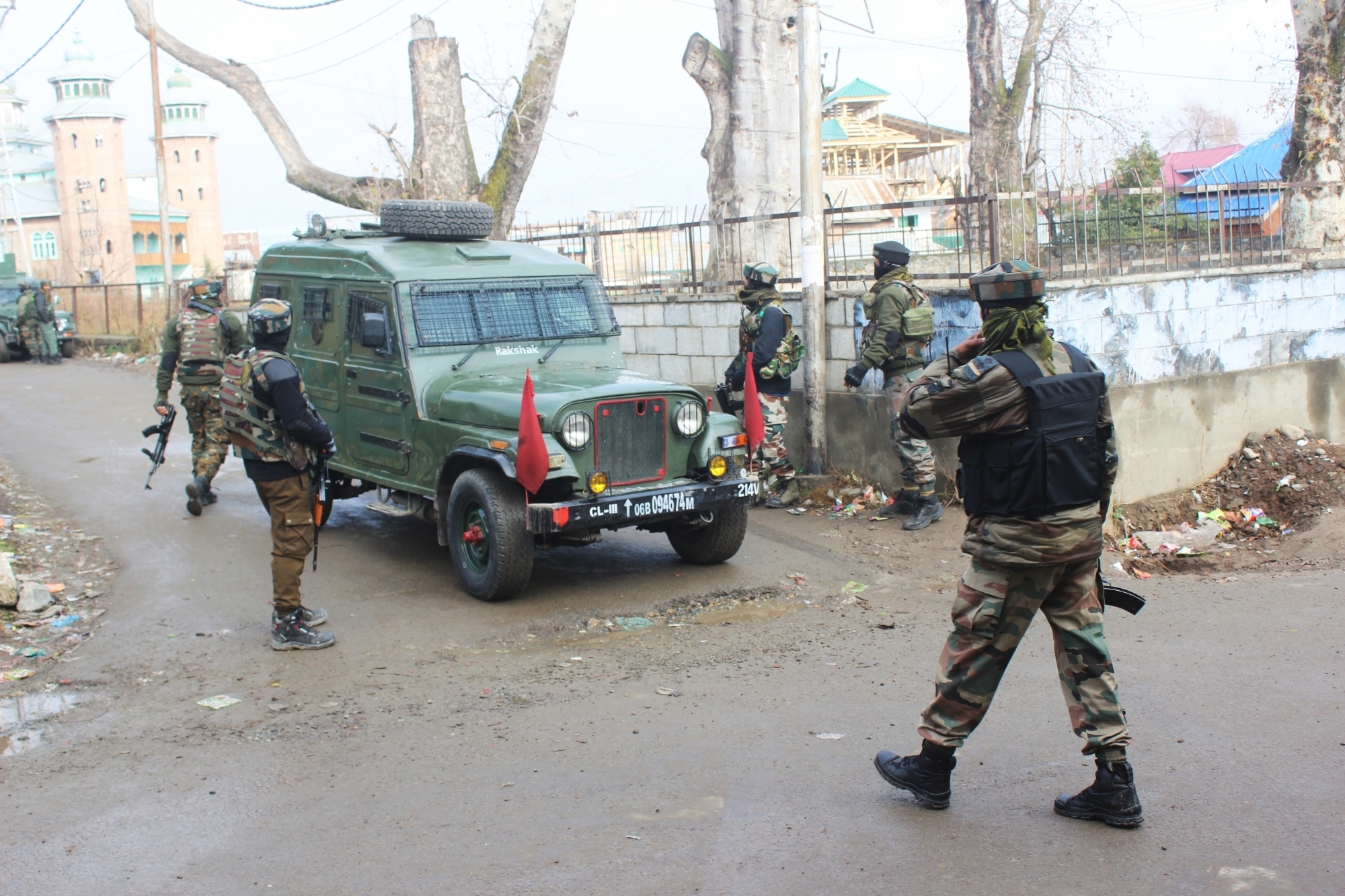  One Terrorist Killed In Ongoing Operation In J&k's Rajouri (ld)-TeluguStop.com