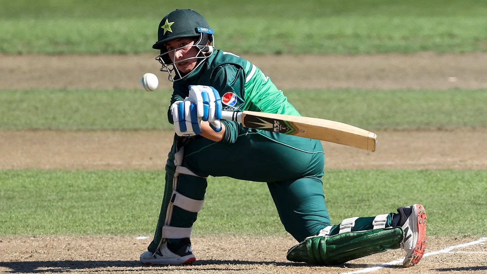  Pakistan Batter Nahida Khan Retires From International Cricket-TeluguStop.com