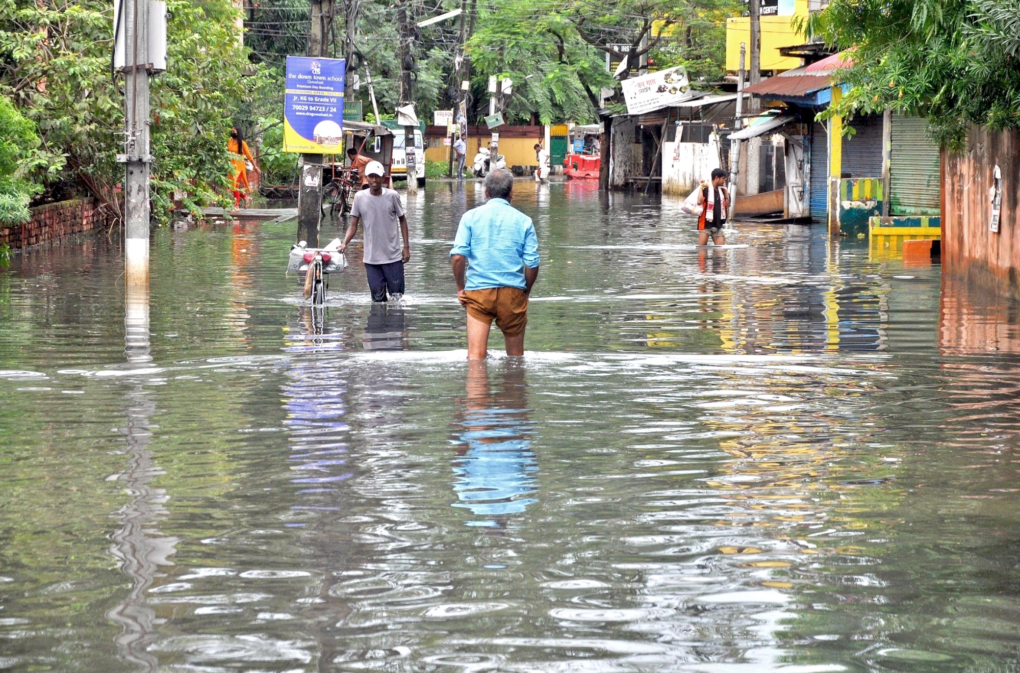  Persistent Rain Worsens Flood Situation In Assam-TeluguStop.com