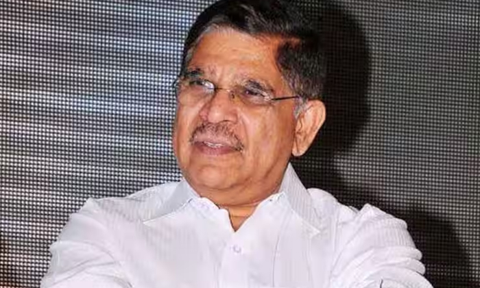 Telugu Allu Aravind, Parusuram, Geetha, Parasuram, Tollywood-Movie