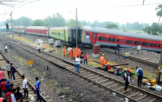 Investigation Of Odisha Train Accident By Railway Officials-TeluguStop.com