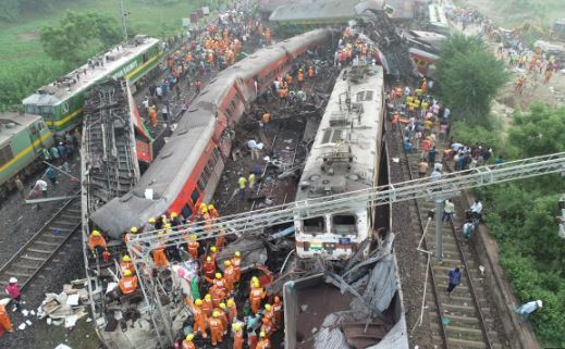  Union Minister To Balasore Train Accident Site..!-TeluguStop.com