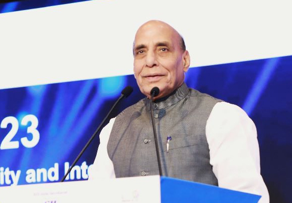  Rajnath Singh To Hold Bilateral Talks With Us Defence Secy Today-TeluguStop.com