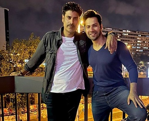  Sikandar Kher Shares Pic With Varun Dhawan From 'citadel' Sets In Serbia-TeluguStop.com