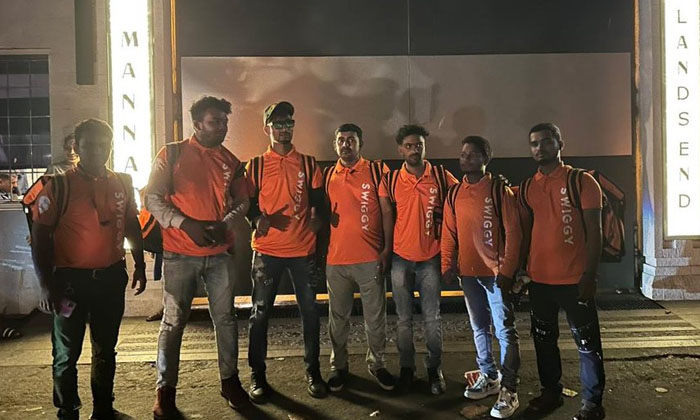  Swiggy Gives Shock To Shahrukh Khan Here Is What Happens-TeluguStop.com