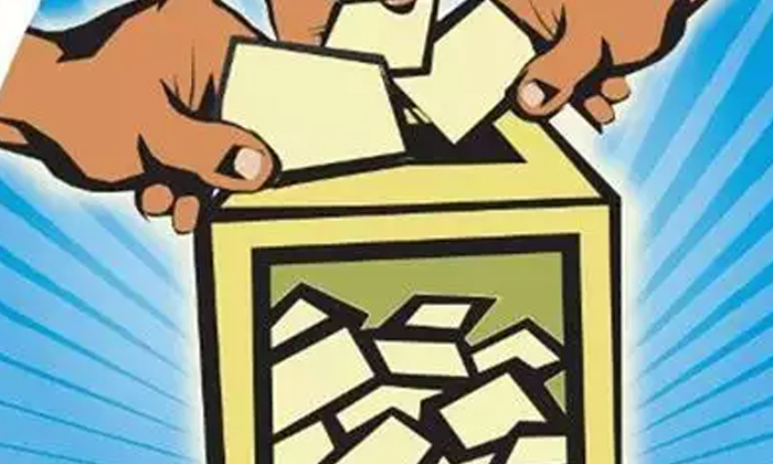 Telangana Voter Is In Silent Mode , Telangana Voter, Kcr, Politics, Telangana Po Telangana Voter Is In Silent Mode , Telangana Voter, Kcr, Politics, Telangana Po-TeluguStop.com