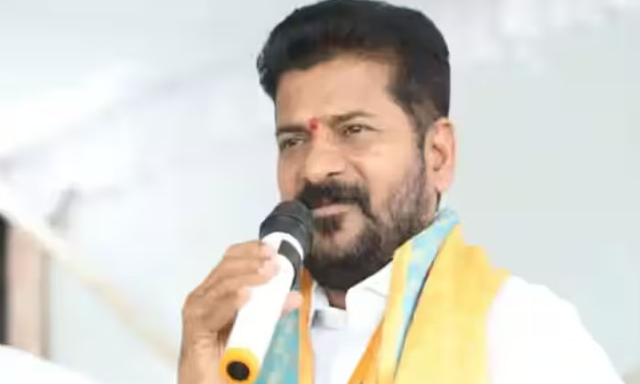  Revant New Strategy About Tickets Issue, Revanth Reddy , Ts Politics , Congress-TeluguStop.com