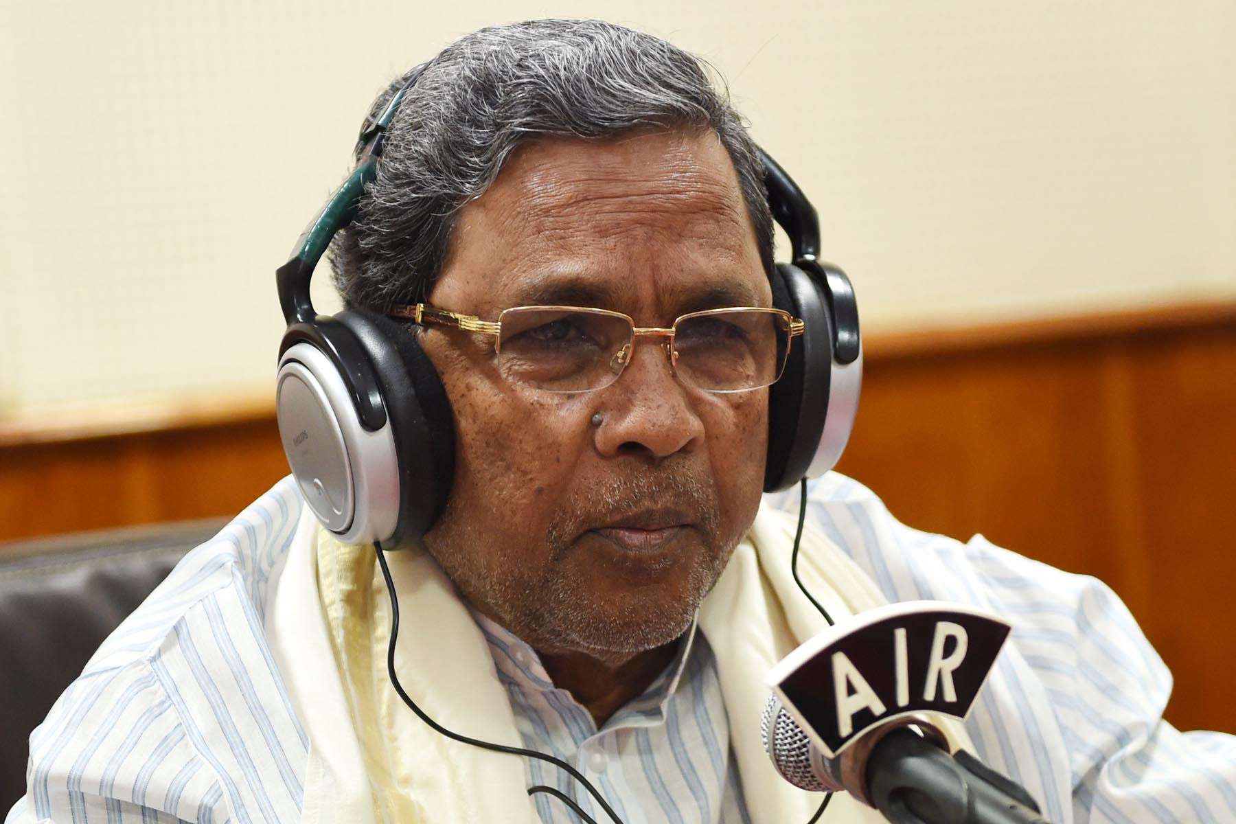  Universities Should Not Indulge In Dividing Society: Siddaramaiah-TeluguStop.com