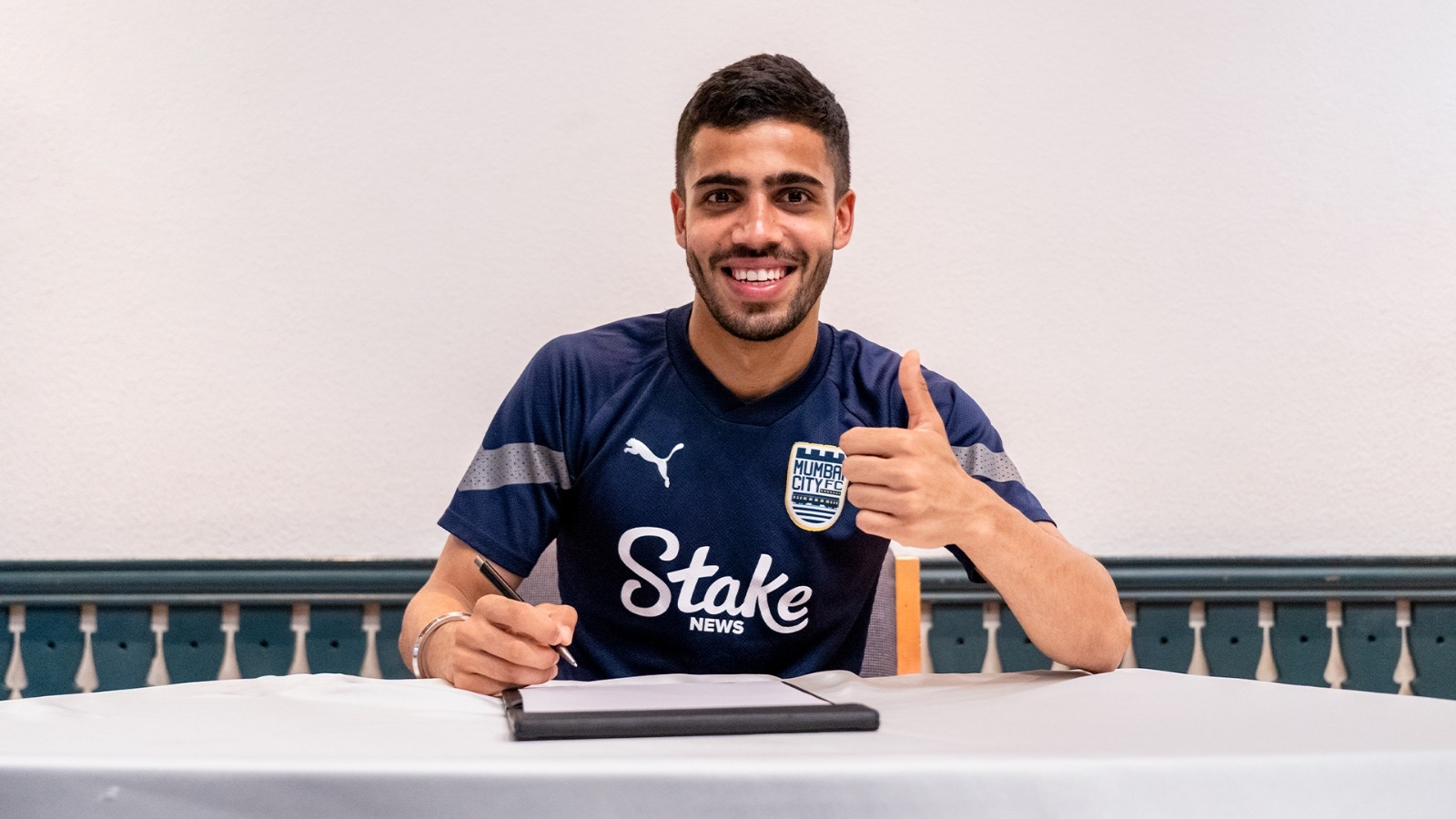  Vikram Partap Singh Signs Three-year Contract Extension With Mumbai City Fc-TeluguStop.com