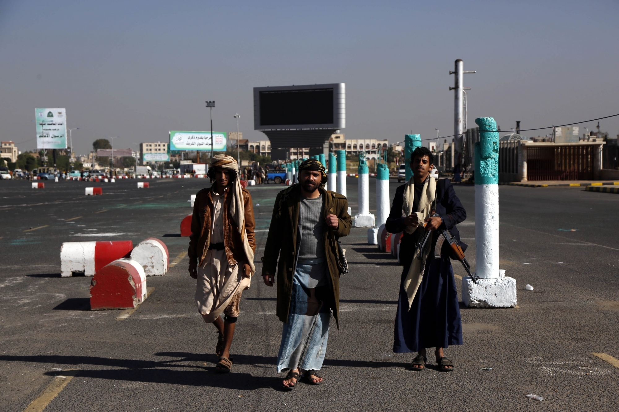  Yemen's Houthis Accuse Saudi Border Guards Of Shooting 2 Citizens-TeluguStop.com