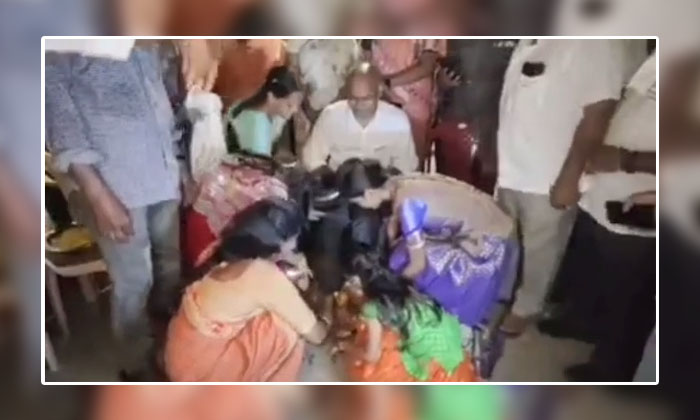 Anaparthi Mla Dr Satthi Suryanarayana Reddy In Another Controversy, Anaparthi, M Anaparthi Mla Dr Satthi Suryanarayana Reddy In Another Controversy, Anaparthi, M-TeluguStop.com