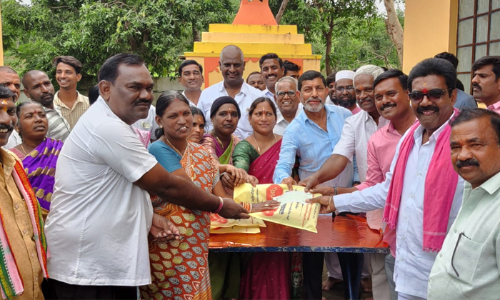  Celebration Of Ktr Birthday, Minister Ktr, Ktr Birthday, Rajanna Sircilla, Gambh-TeluguStop.com
