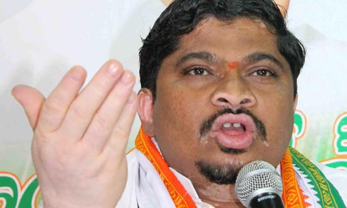 Congress Is In Trouble With Him, Congress Party, Anumula Revanth Reddy, Ponnam P Congress Is In Trouble With Him, Congress Party, Anumula Revanth Reddy, Ponnam P-TeluguStop.com