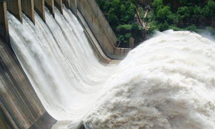  Flood Water Released Into Palvancha Kinnerasani Reservoir, Warning , Palvancha K-TeluguStop.com