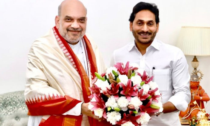  Ysrcp President Ys Jagan Want Bjp Friendship ,ys Jagan Mohan Reddy , Ysrcp , M-TeluguStop.com