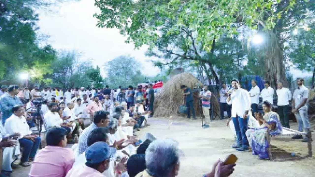 Andhra Pradesh : Nara Lokesh assures dairy plant in Ongole to farmers ...