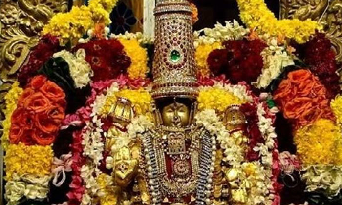  A Temple With 70 Years Of Glory.. Just Blow In This Temple..! ,lakshmi Devi , Ra-TeluguStop.com