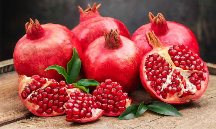  Man Says Pomegranate He Ordered Online Tastes Like Nail Polish Details, Pomegran-TeluguStop.com